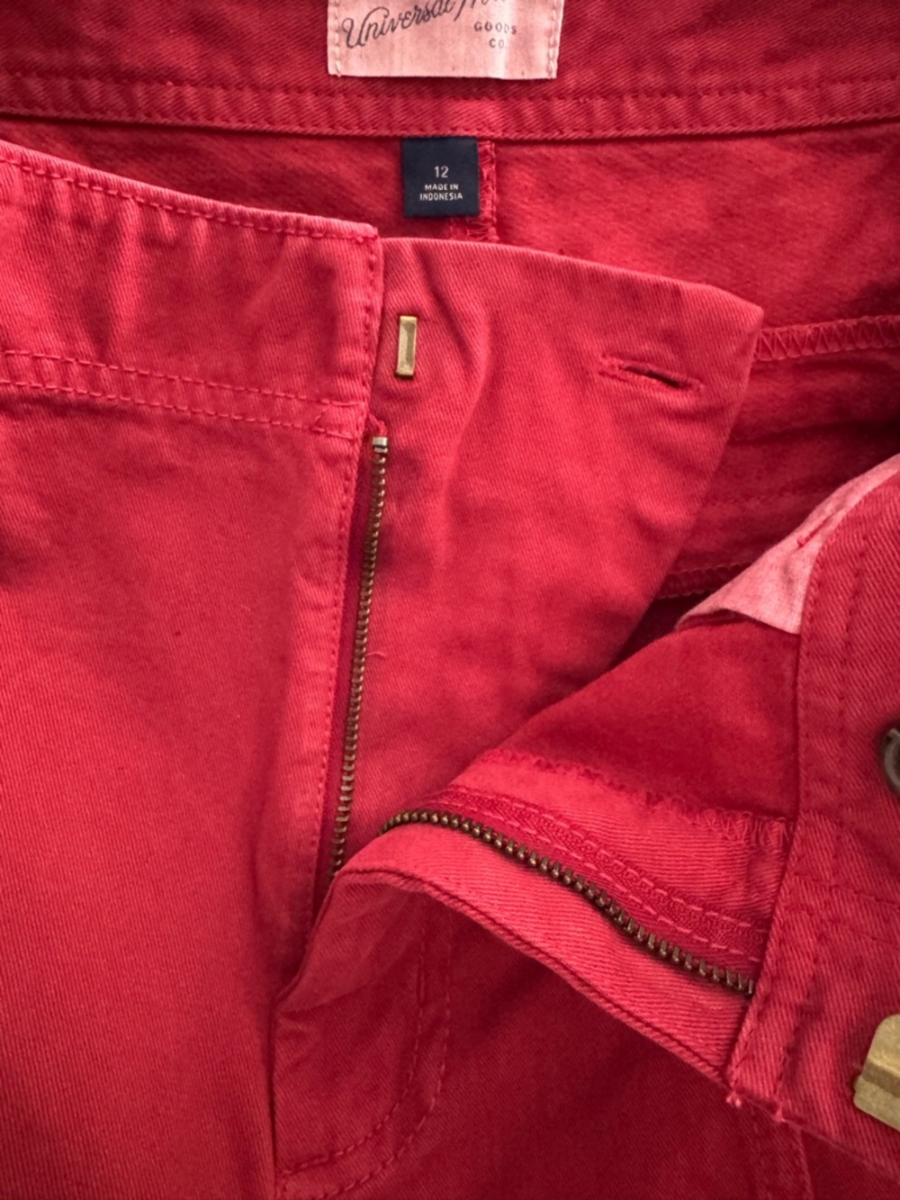Universal Thread Red High-Rise Shorts size 12 - Picture 4 of 11
